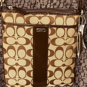 Authentic Coach Crossbody (New w/o Tags)
